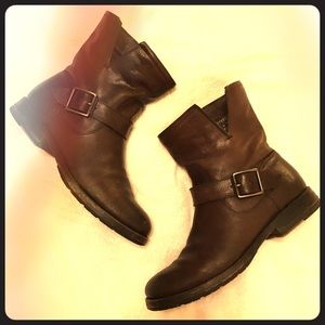 Frye boots Veronica Bootie 7.5 charcoal/dark brown